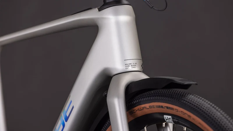 Cube Nulane Hybrid C:62 Race 400X Wh FE E-Bike Diamant 28" sleekgrey´n´prism