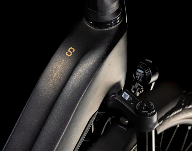 Cube Kathmandu Hybrid SLT 800 Wh E-Bike Easy Entry 28" golddust´n´black