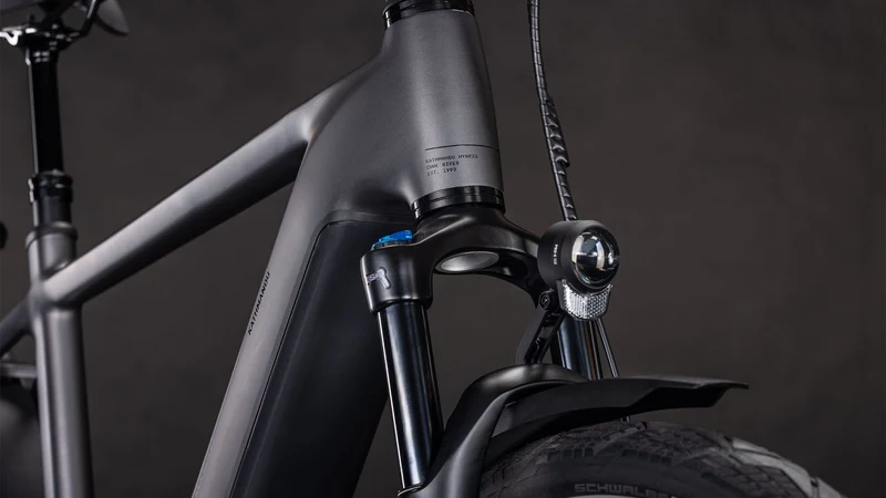 Cube Kathmandu Hybrid Comfort Pro 800 Wh E-Bike Diamant 28" slabgrey´n´black