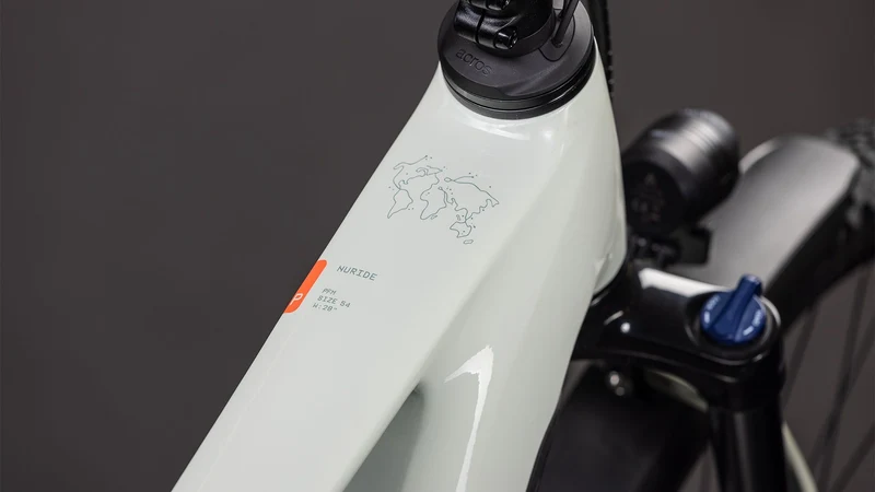 Cube Nuride Hybrid Performance 600 Wh E-Bike Diamant 28" desertstone´n´grey