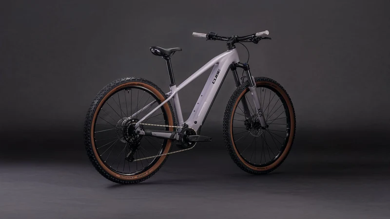 Cube Reaction Hybrid Performance 600 Wh E-Bike Hardtail Diamant plumgrey´n´black