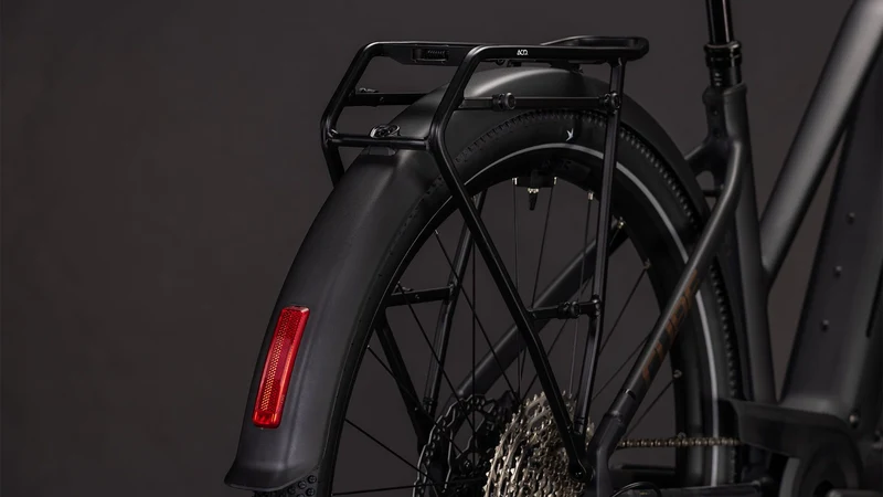 Cube Nuride Hybrid SLX 800 Wh E-Bike Trapeze 28" black´n´gold