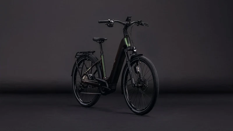 Cube Nuride Hybrid SLT 800 Wh E-Bike Easy Entry 28" stellar´n´chrome