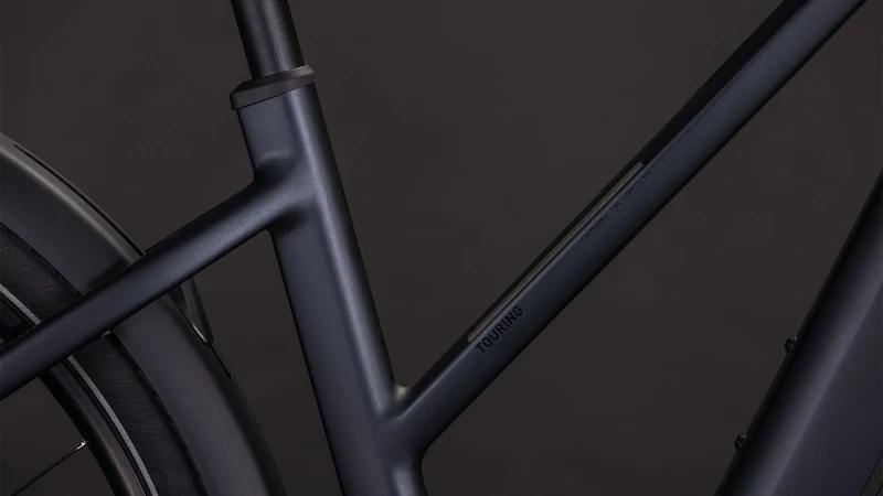 Cube Touring Hybrid One 600 Wh E-Bike Trapeze 28" coal´n´chrome