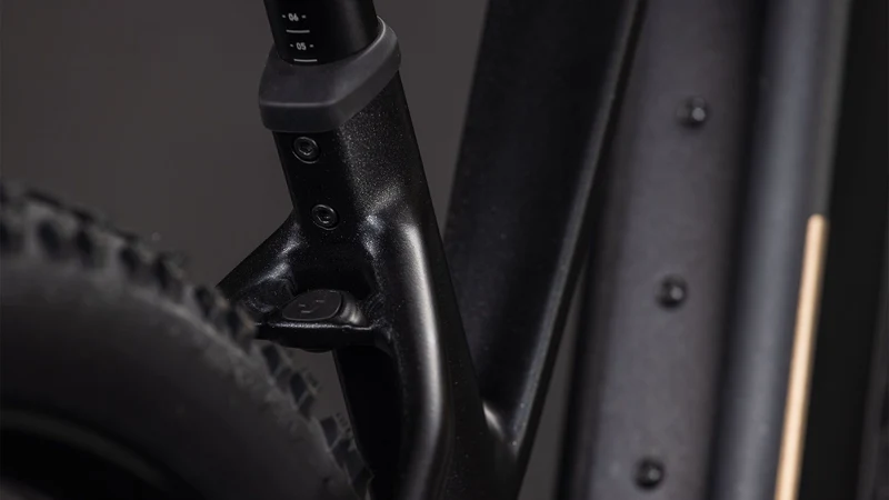 Cube Reaction Hybrid SLX 800 Wh E-Bike Hardtail Trapeze silverdust´n´chrome