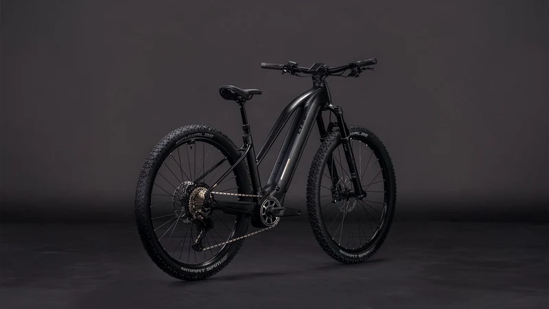 Cube Reaction Hybrid SLX 800 Wh E-Bike Hardtail Trapeze silverdust´n´chrome