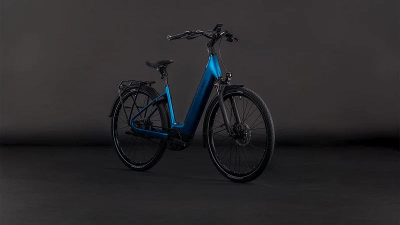 Cube Supreme Hybrid Deluxe Deluxe Pro 600 Wh E-Bike Easy Entry electricblue´n´chrome