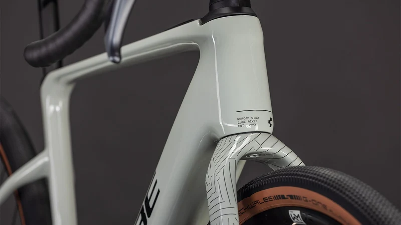 Cube Nuroad Hybrid C:62 Race 400 Wh X E-Gravel Rad Diamant 28" reedbeige´n´black