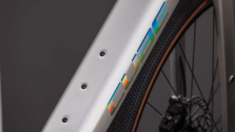 Cube Nulane Hybrid C:62 Race 400 Wh X E-Gravel Rad Diamant 28" sleekgrey´n´prism