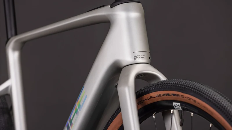 Cube Nulane Hybrid C:62 Race 400 Wh X E-Gravel Rad Diamant 28" sleekgrey´n´prism