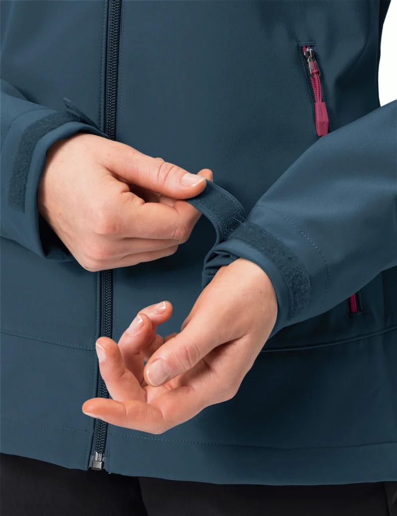 Women's Cyclone Jacket VI