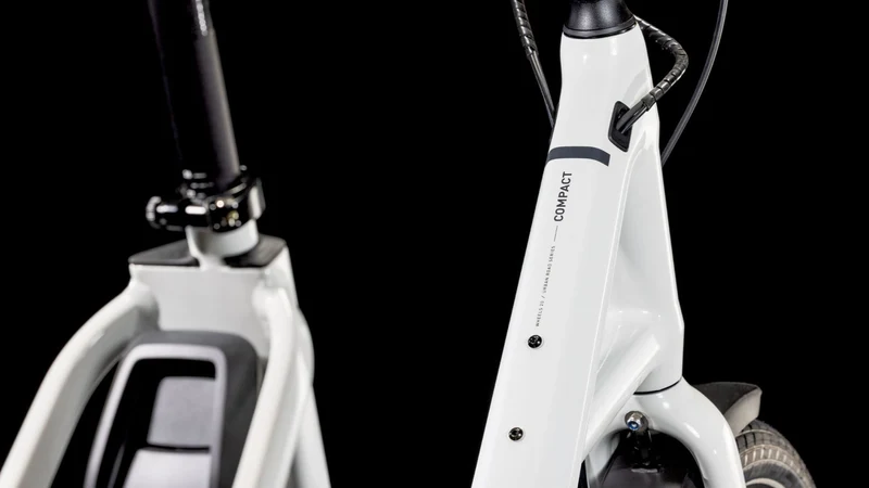 Cube Compact Hybrid 500 Wh E-Kompaktrad 20" cotton´n´reflex one size