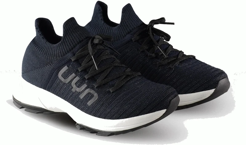 WOMAN LACES TREK SHOES