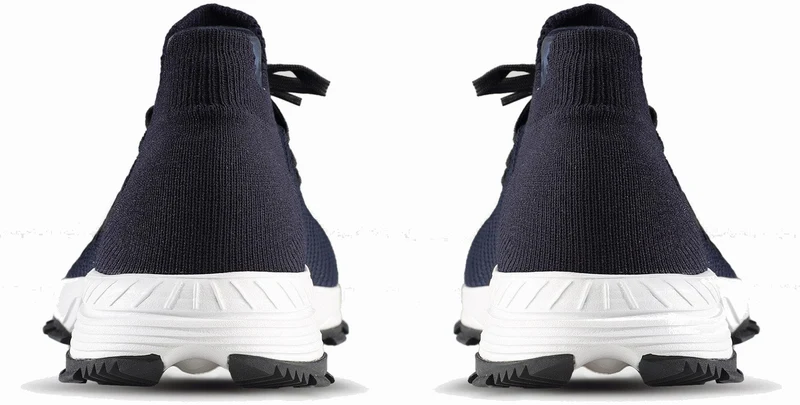 WOMAN LACES TREK SHOES