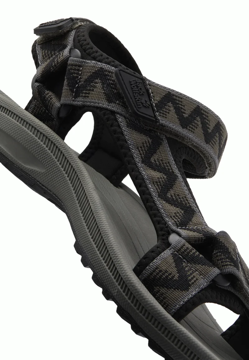 WAVE BREAKER M