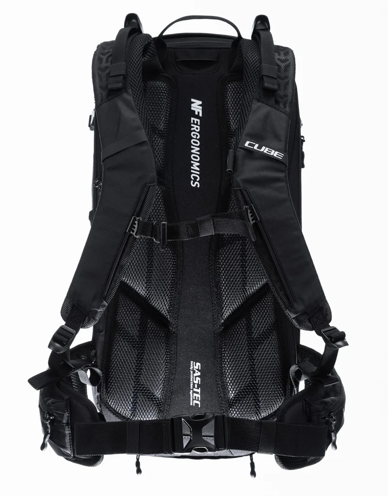 Cube Rucksack ATX Hybrid black 24 L
