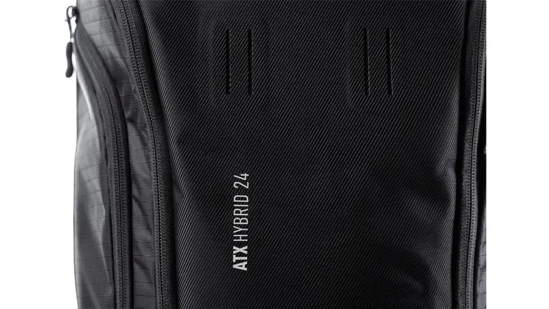 Cube Rucksack ATX Hybrid black 24 L