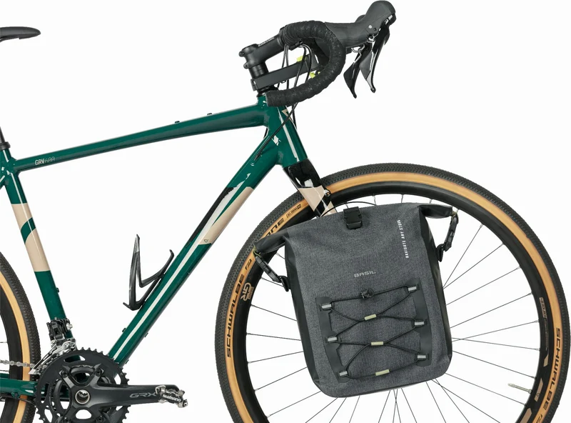 Basil Navigator Storm Side M Mik Hinterradtasche schwarz 12 L