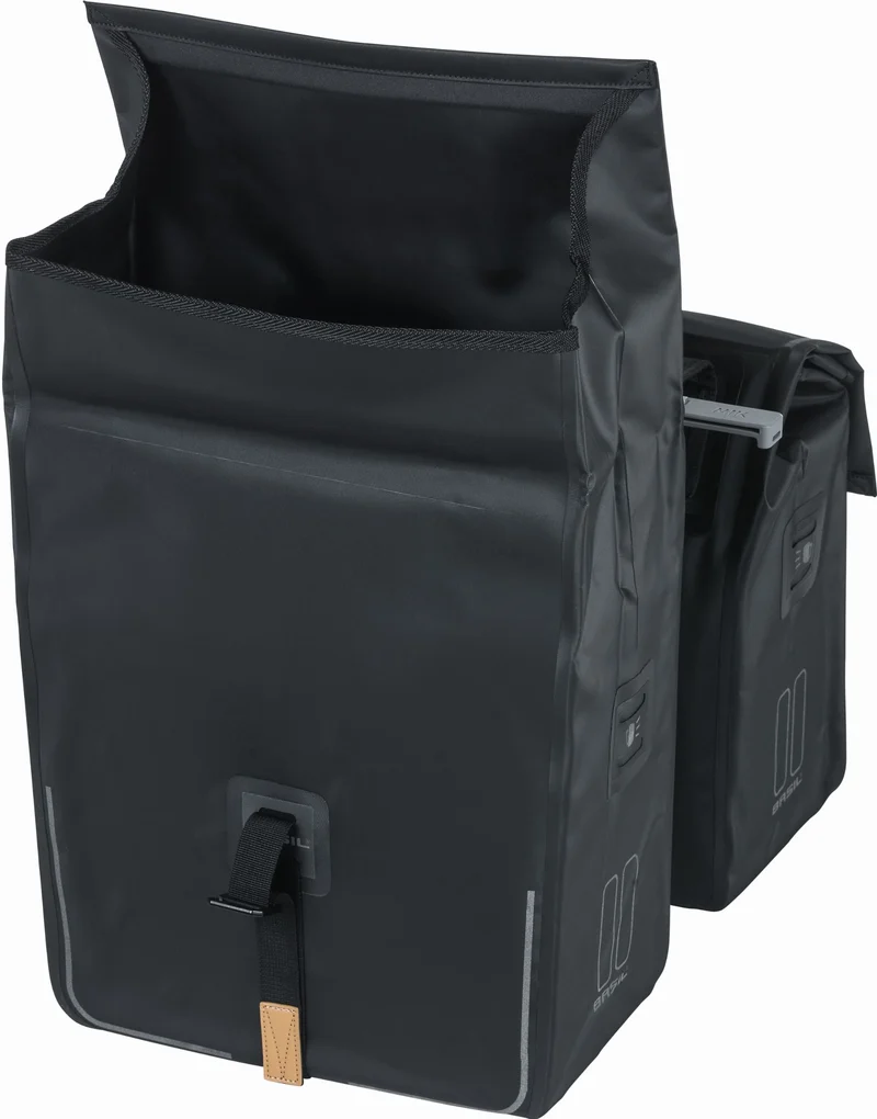Basil Urban Dry Mik Hinterradtasche matt schwarz 50 L