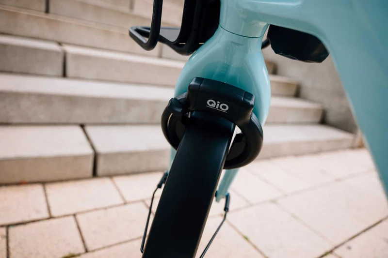 Qio Schlossset Trelock RS 480 + Einsteckkette 100cm + Akkuschliesszylinder für PowerPack 400/500