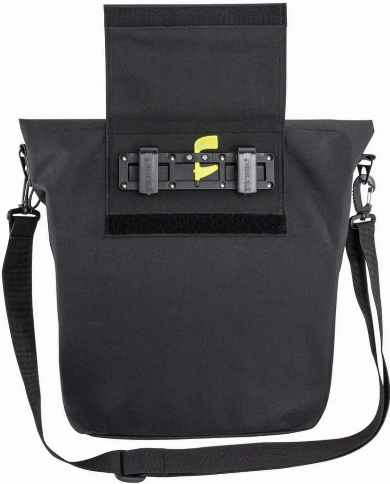 QIO Gabriel Einzeltasche schwarz 16 L