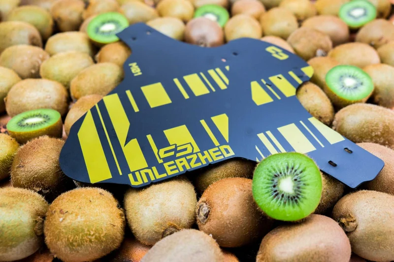 Unleazhed M01 Mudguard Logo Skin unsplash 1 pcs, 4 cable ties olive