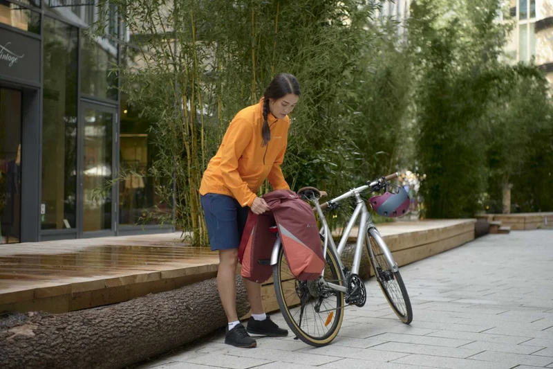 Vaude Road Master Urban Doppel-Fahrradtasche dark cherry 32 + 6 L