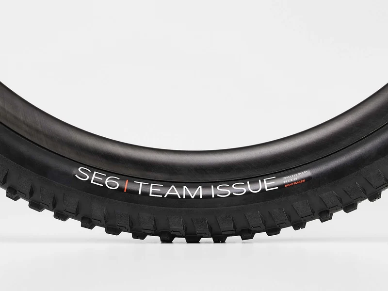 Bontrager SE6 Team Issue MTB Core Strength Faltreifen 29" Tubeless Ready (TLR)/Clincher black 64-622