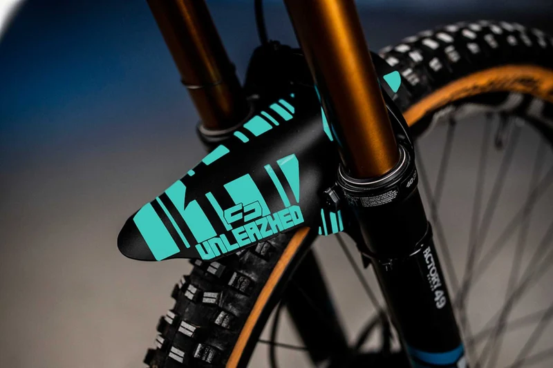 Unleazhed M01 Mudguard Logo Skin unsplash 1 pcs, 4 cable ties turquoise
