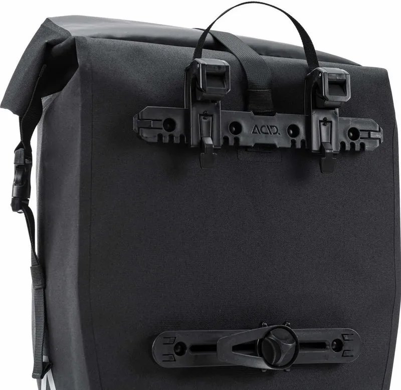Acid Gepäckträgertasche Travlr Pure black 15 L