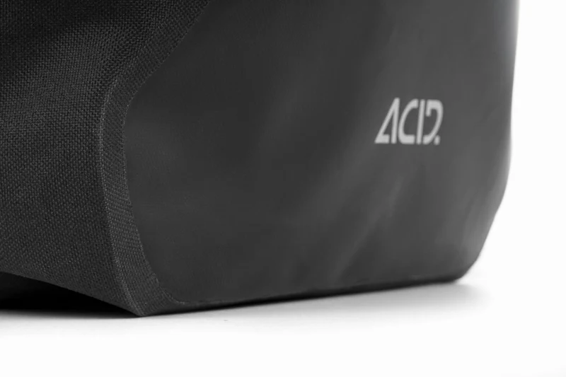 Acid Gepäckträgertasche Travlr Pro black 15 L