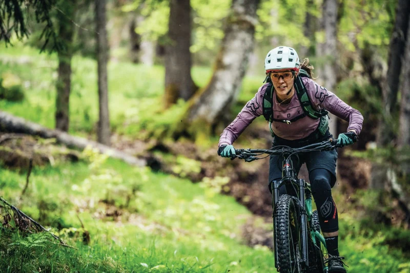 Abus MoDrop MTB-Helm Ti silver