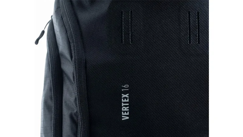 Cube Vertex Rucksack black 16 L