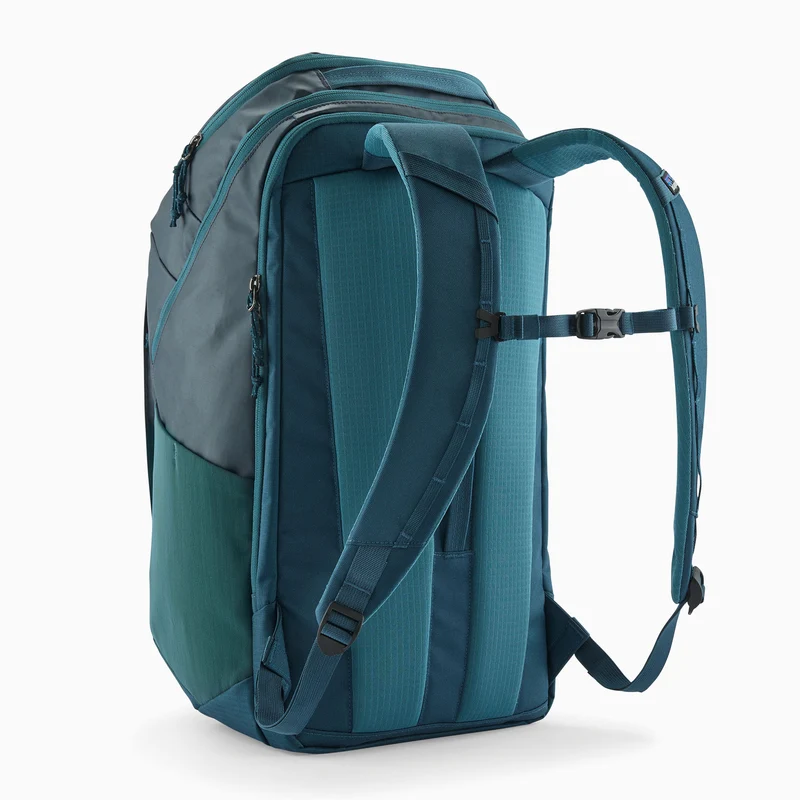 Black Hole Pack 32L