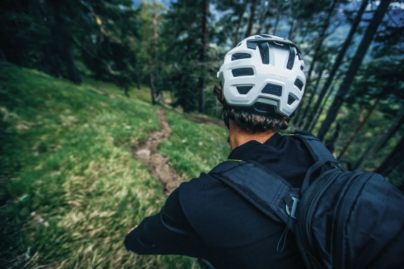 Abus Moventor 2.0 MTB-Helm Ti silver