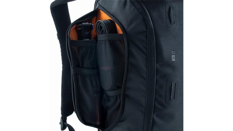 Cube ATX Rucksack black 22 L