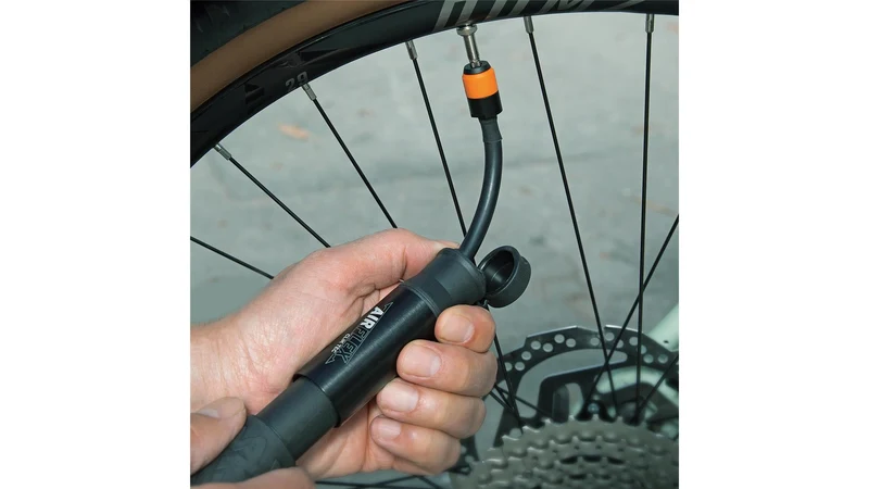 SKS GERMANY Airflex Explorer Fahrradpumpe für Clik Valve-System