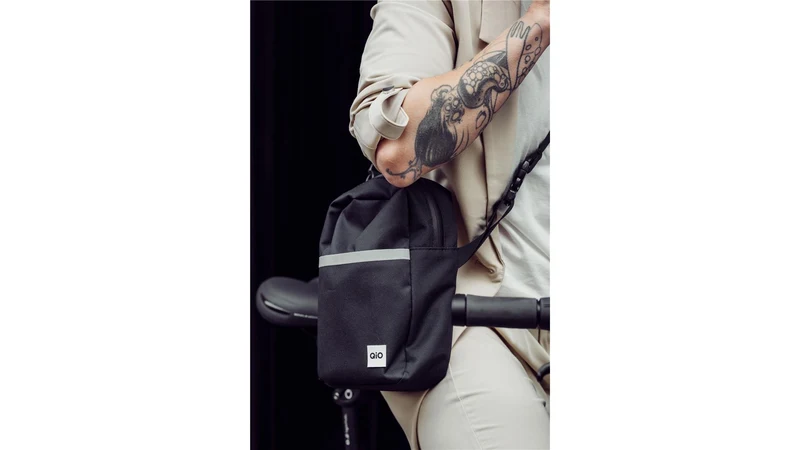 QIO Schultertasche Tom