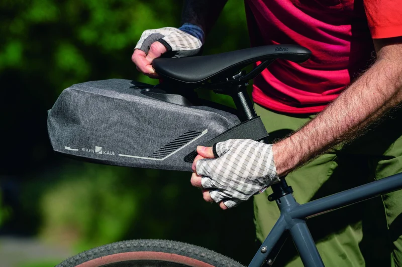 KLICKfix Bikepack X Compact Waterproof Satteltasche grau 4,5 - 6,5 L