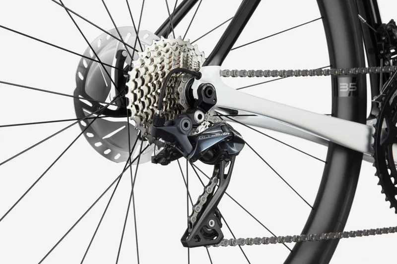 Cannondale SuperSix EVO Carbon Disc Ultegra Rennrad Herren 28" cashmere