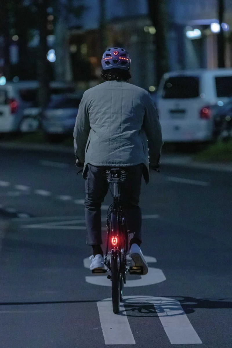 Abus Hyban 2.0 LED Helm signal silver