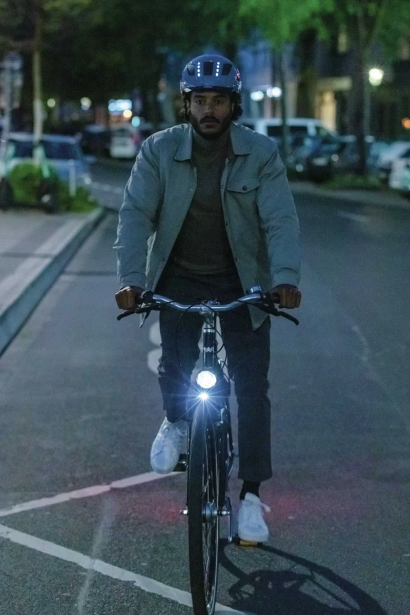 Abus Hyban 2.0 LED Helm signal silver