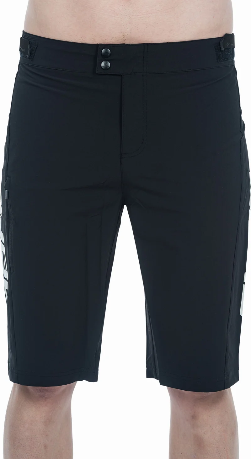 Cube Blackline Baggy Shorts black