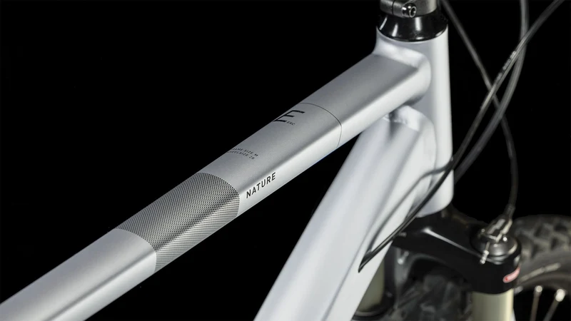 Cube Nature EXC Crossrad Diamant 28" polarsilver´n´black