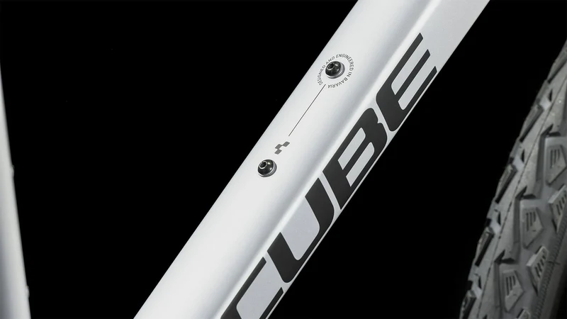 Cube Nature EXC Crossrad Diamant 28" polarsilver´n´black
