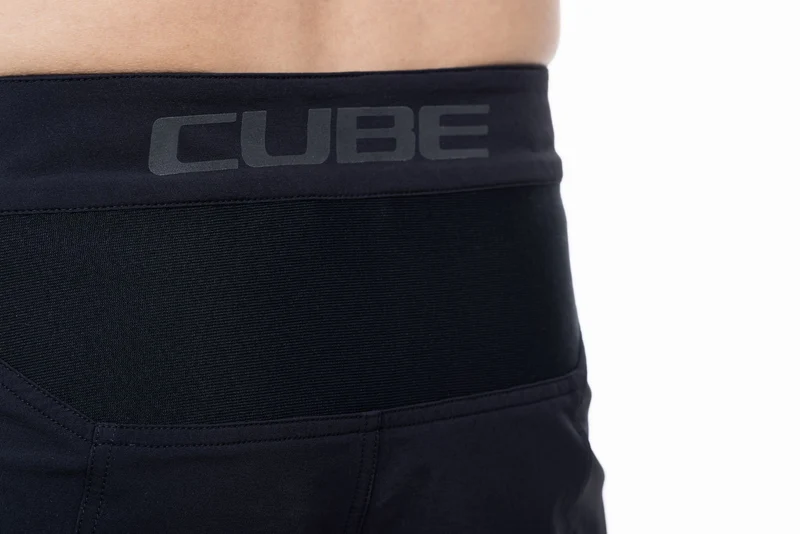 Cube Vertex Baggy Shorts X Actionteam black