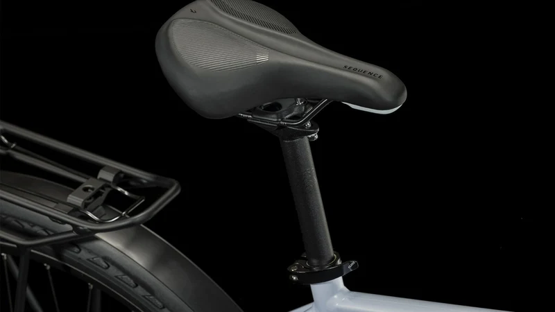 Cube Nature Pro Allroad Trekkingrad Diamant 28" frostwhite´n´grey