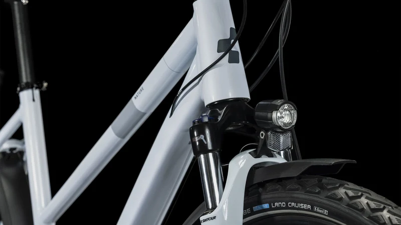 Cube Nature Pro Allroad Trekkingrad Trapeze 28" frostwhite´n´grey