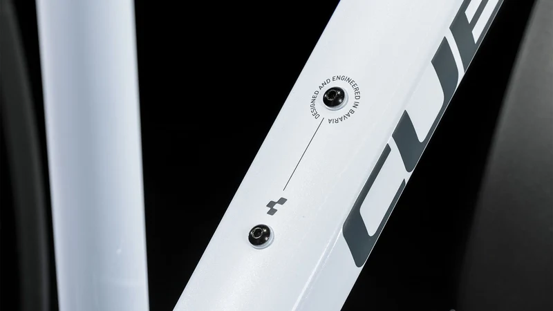 Cube Nature Pro Allroad Trekkingrad Trapeze 28" frostwhite´n´grey