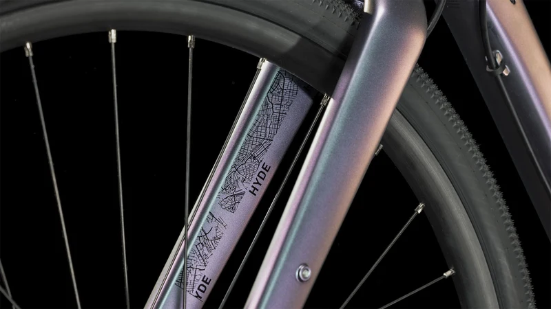 Cube Hyde Race Cityrad Diamant 28" galactic´n´black